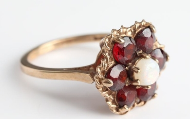 Vintage 10K Rose Gold Garnet & Opal Ring
