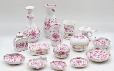 1 Konvolut Porzellan MEISSEN "Indisch Purpur": Schälchen, Vasen, Döschen, versch. Größen, Asp.