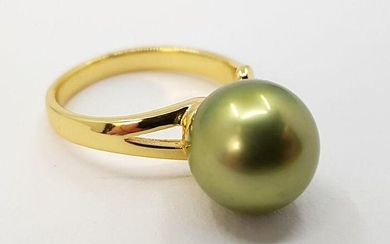 11x12mm Special Jade Pistachio Tahitian Pearl - 925 Silver - Ring
