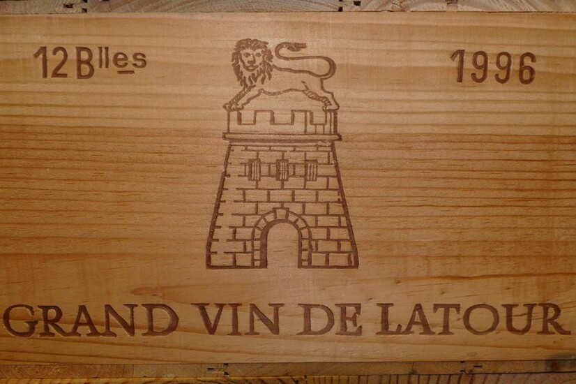 12 Btles Château Latour 1996 1st GCC Pauillac...