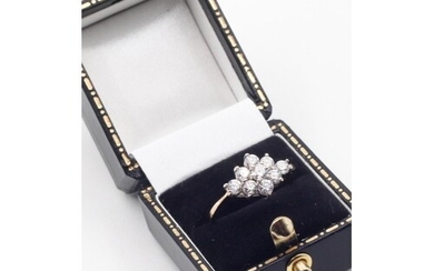 14 Carat Gold Ladies Cluster Ring Hallmarks London Ring Size...