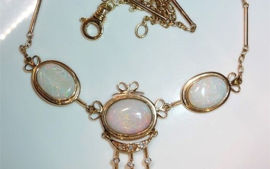 14 kt. Yellow gold - Necklace - 11.00 ct Opal - 0.20 ct. Diamonds