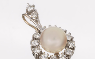 14 kt gold Akoya cultured pearl-brilliant- pendant , WG 585/000,...