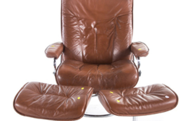 Ekornes style leather armchair & 2 ottomans