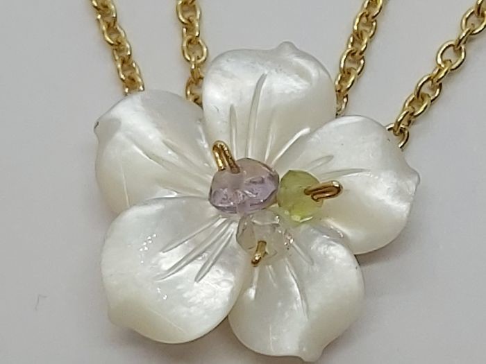 18 kt. Yellow gold - Necklace with pendant nacre - Amethyst, Peridot