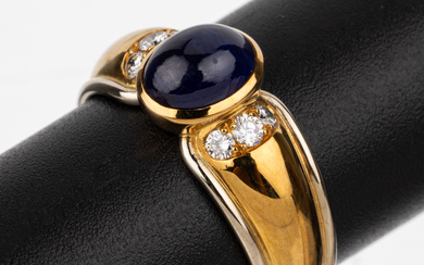 18 kt gold sapphire-brilliant-ring , YG/WG 750/000, oval sapphire cabochon...