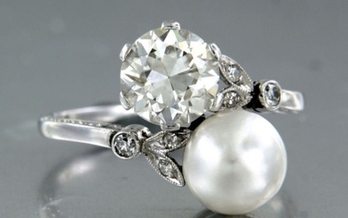 950 pt Platinum - Ring - 1.70 ct Diamond - Pearl