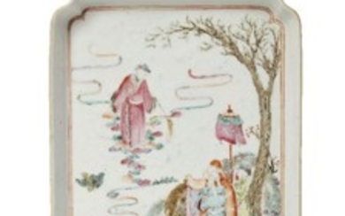 A Chinese porcelain rectangular tray, Qianlong period,...
