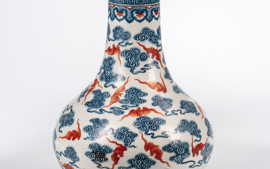 Iron Red-enameled Blue and White Tianqiuping Vase
