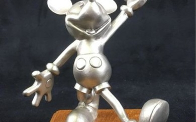 Walt Disney Limited Edition PewterÂ Antique Mickey