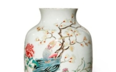 A CHINESE FAMILLE ROSE VASE REPUBLIC PERIOD The ov…