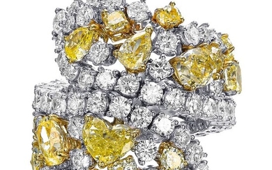 4.55ct Fancy Yellow & 4.43ct D-F VS1 Diamonds - 18 kt. White gold, Yellow gold - Ring