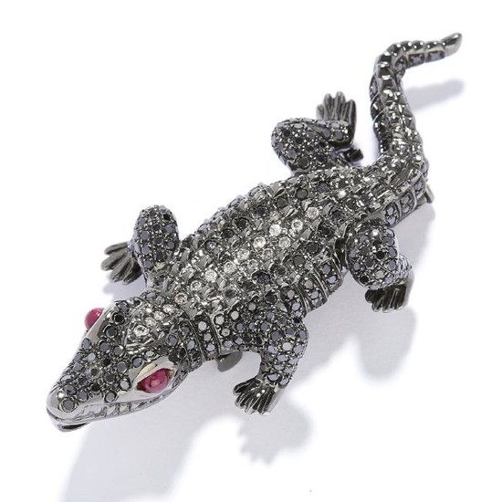 A RUBY AND DIAMOND ALLIGATOR BROOCH in 18ct gold, the