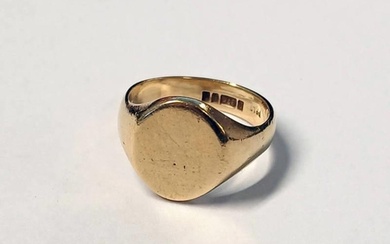 9CT GOLD GENTS SIGNET RING -7.2 G, RING SIZE R