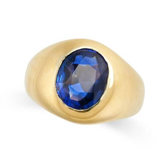 A BURMA NO HEAT SAPPHIRE GYPSY RING the tapering band
