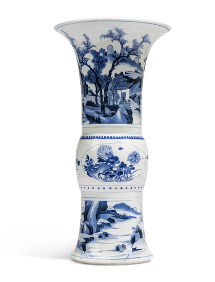 A CHINESE BLUE AND WHITE GU-FORM BEAKER VASE QING DYNASTY, KANGXI PERIOD (1662-1722)