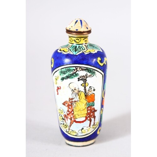 A CHINESE ENAMEL SNUFF BOTTLE - the bottle painted to depict...