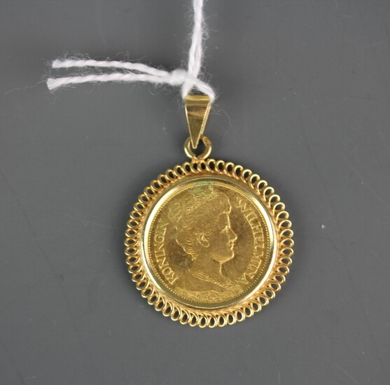 A Dutch five guilder gold coin, dated 1912, in a 14ct gold mount.