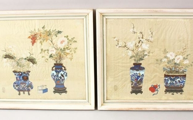A GOOD PAIR OF 19TH CENTURY JAPANESE PAINTINGS ON SILK