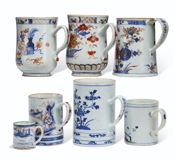 A GROUP OF SEVEN 'CHINESE IMARI' AND BLUE AND WHITE MUGS