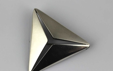 A Georg Jensen silver brooch