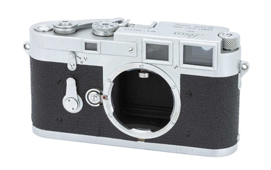A Leica M3 DS Rangefinder Body