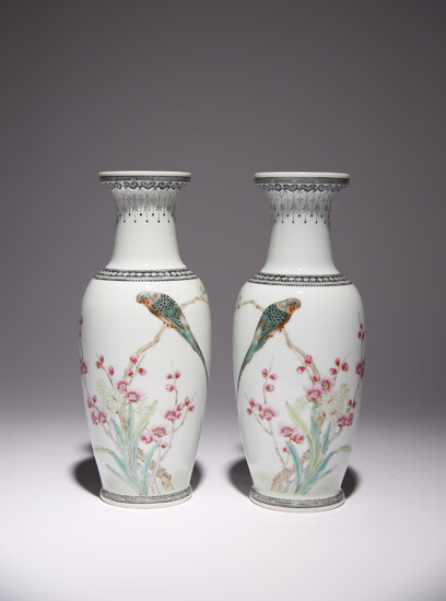 A PAIR OF CHINESE FAMILLE ROSE OVOID VASES