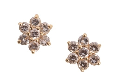A PAIR OF DIAMOND CLUSTER EAR STUDS set in 18K yellow gold, ...