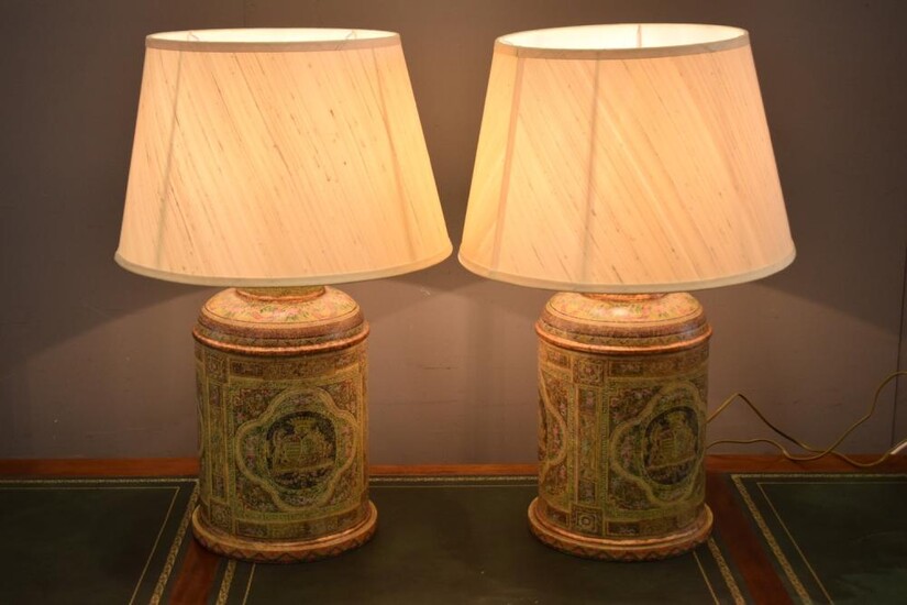 A PAIR OF HAND PAINTED CADDY LAMPS (71 CM H)