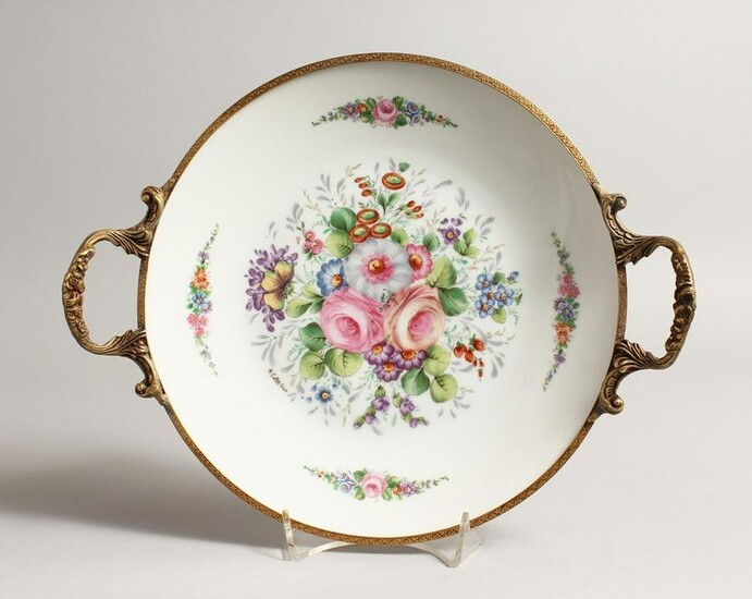 A ROYAL WORCESTER LILY LEAF DISH Pattern no. 983