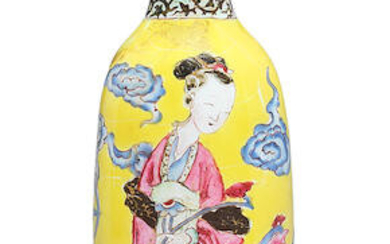 A VERY RARE IMPERIAL-TRIBUTE PAINTED ENAMEL YELLOW-GROUND SNUFF BOTTLE