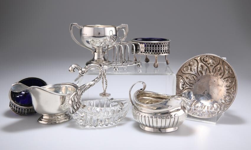 A GROUP OF SILVER, including a George III cream jug