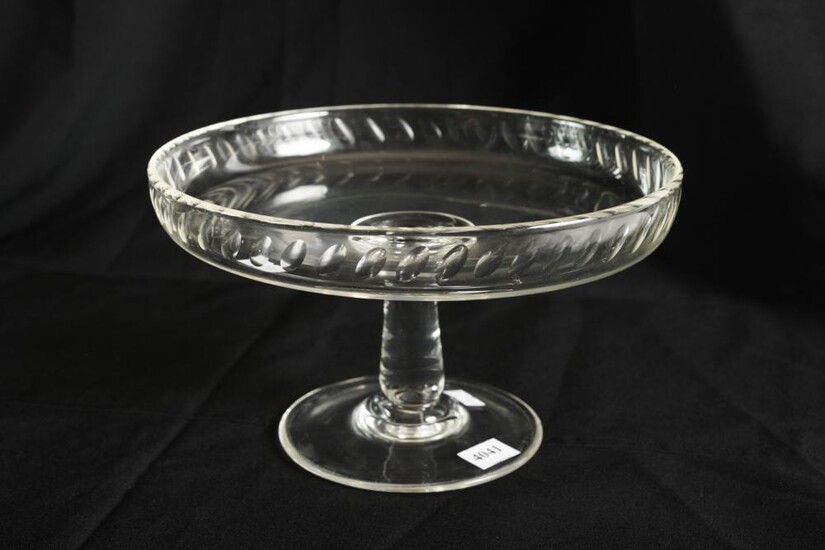 A VINTAGE CRYSTAL COMPORT OR CAKE STAND, DIA.24CM, LEONARD JOEL LOCAL DELIVERY SIZE: SMALL
