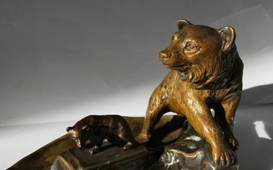 A bronze bear with young bear on a bronze plateau - early 20th century