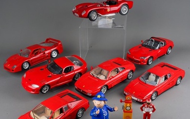 A tray of 7 1/18 scale Bburago Ferrari cars