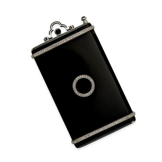 AN ART DECO LACQUER, DIAMOND AND SAPPHIRE MINAUDIERE in yellow gold, the rectangular body in black