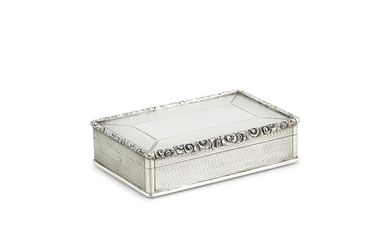 AN EARLY VICTORIAN SILVER RECTANGULAR SNUFF BOX BY EDWARD SMITH