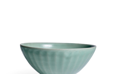 AN EXTREMELY LARGE LONGQUAN CRYSANTHEMUM-PETAL CONICAL BOWL Southern Song Dynasty...