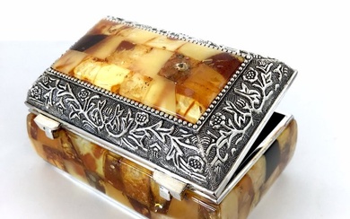 Amber chest trinket box - Amber - Baltic amber (succinite)