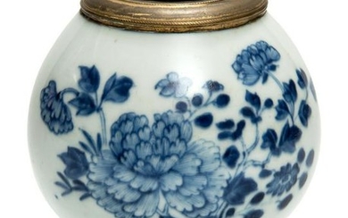 Ancient Chinese inkwell porcelain with gilded bronze
