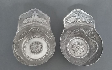 Antique Roman Style bowls (2) - .800 silver, .925 silver - Calderoni - Milano - Italy - First half 20th century