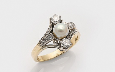 Bague en diamant et perle des années 1930 en or jaune, taille 585. Sertie au...