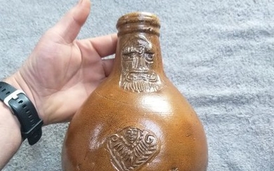 Bartmann jug (1) - Ceramic - 17th century