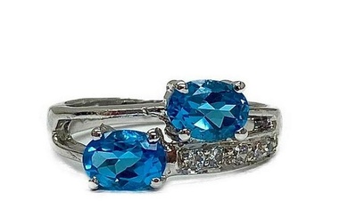 Beautiful Blue Topaz And Austrian Crystal 925 Sterling Silver Ring
