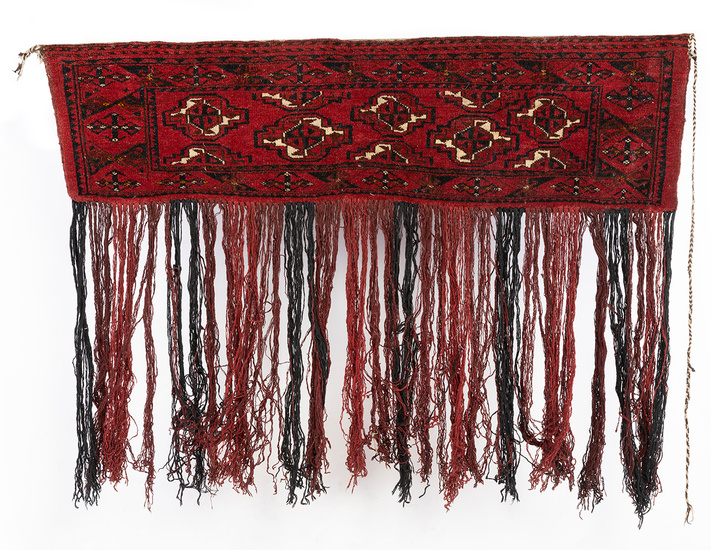 Carpet-tapestry, Teke Bukhara. Turkmenistan, mid-20th century.