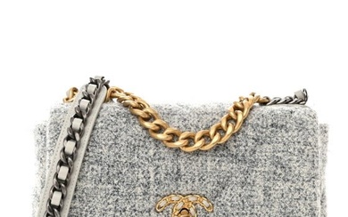 Chanel Tweed Quilted Medium Chanel