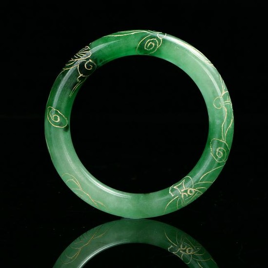 Chinese Qing Dynasty Jade Bracelet