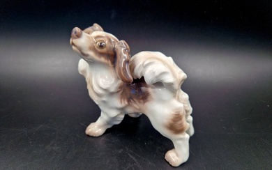 Dahl Jensen Porcelain Company - Dahl Jensen - Figurine - "Papillon Terrier" #1075 (1075) - Porcelain