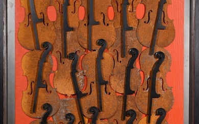 FERNANDEZ ARMAN (1928-2005) Sans Titre, 2002 Accumulation de violons en fer rouillés sur panneau peint...