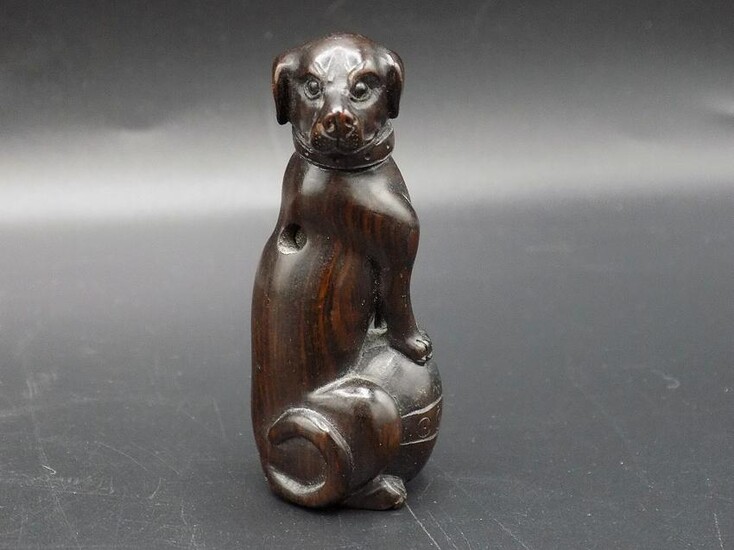 Fine Vintage Oriental Netsuke carved wood dog
